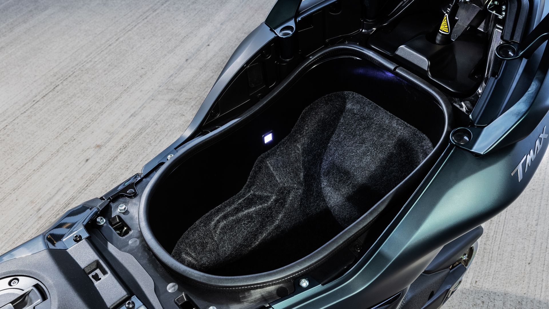 Yamaha Tech MAX 2022 Detalles (13)