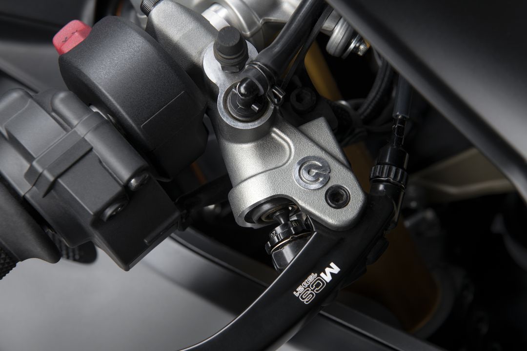 Ducati Panigale V4 SP2 2022 Detalles (4) resultado