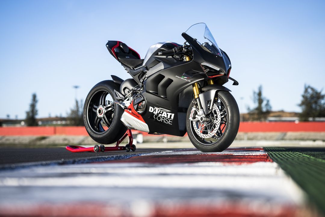 Ducati Panigale V4 SP2 Estatica (4) resultado