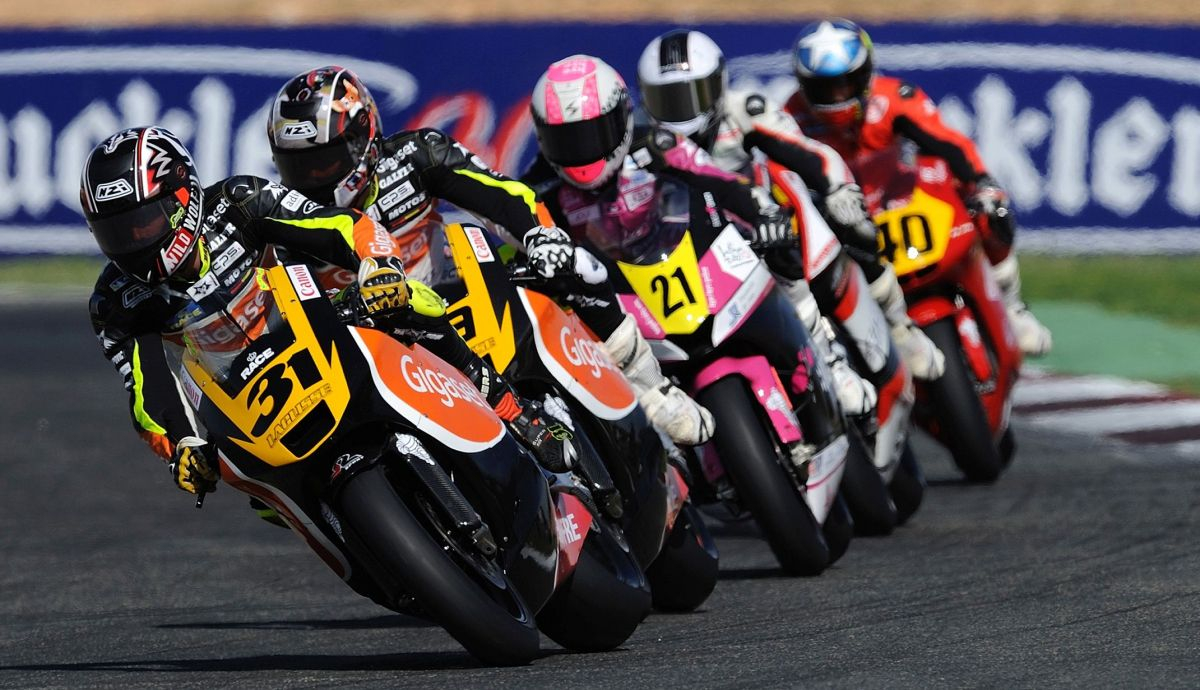 Carmelo Morales, Jordi Torres, Iván Moreno, Adri Bonastre y Román Ramos, 2011, Albacete, CEV Moto2