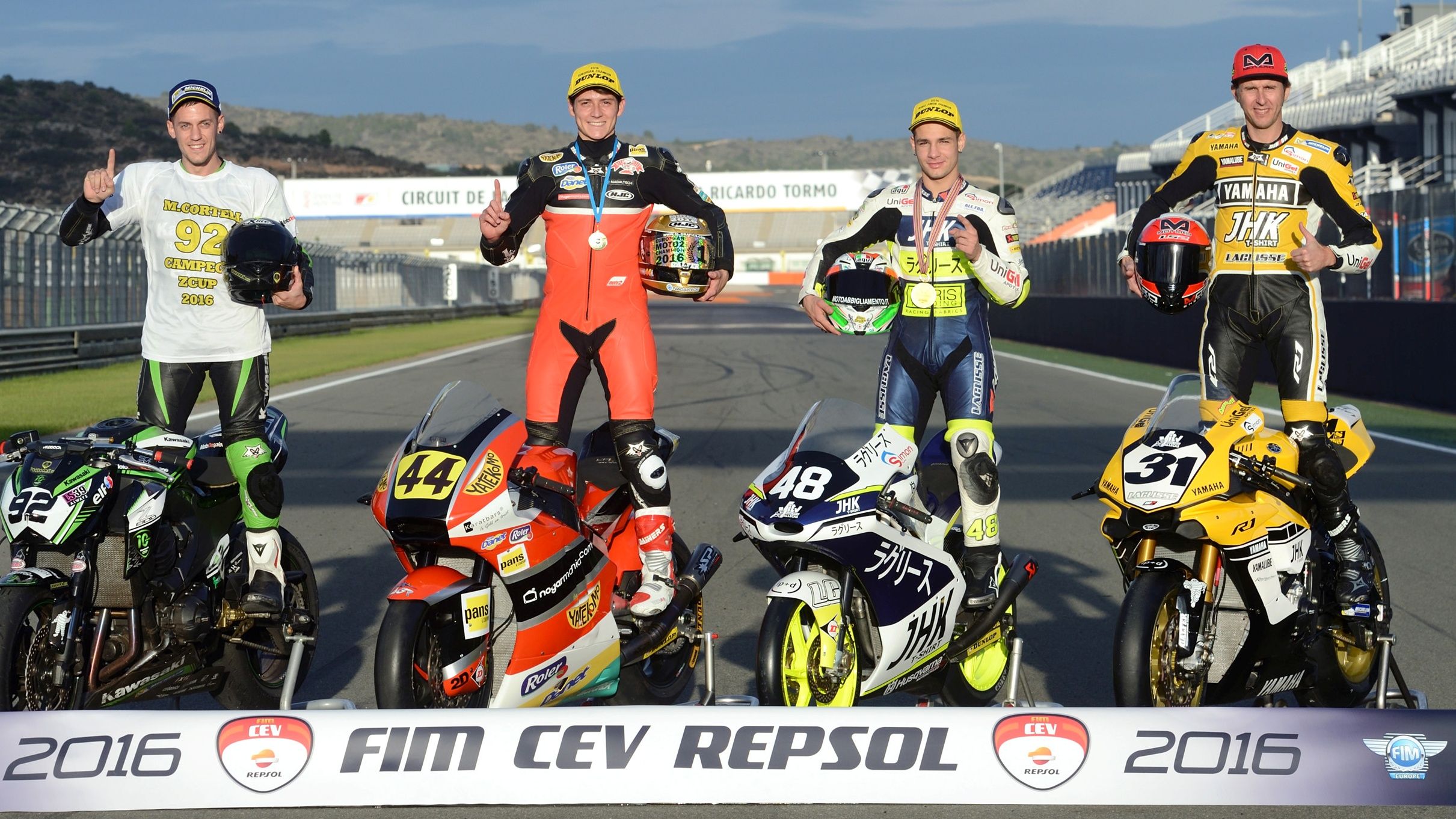 Carmelo Morales, Steven Odendaal, Lorenzo Dalla Porta y Marc Cortell, 2016, foto campeones FIM CEV
