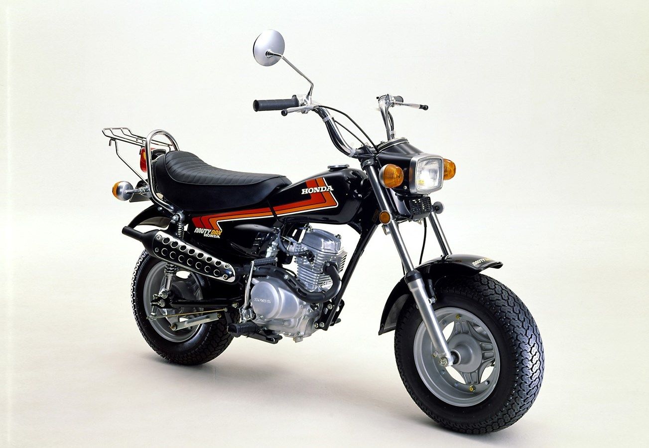 364463 23YM HONDA ST125 DAX