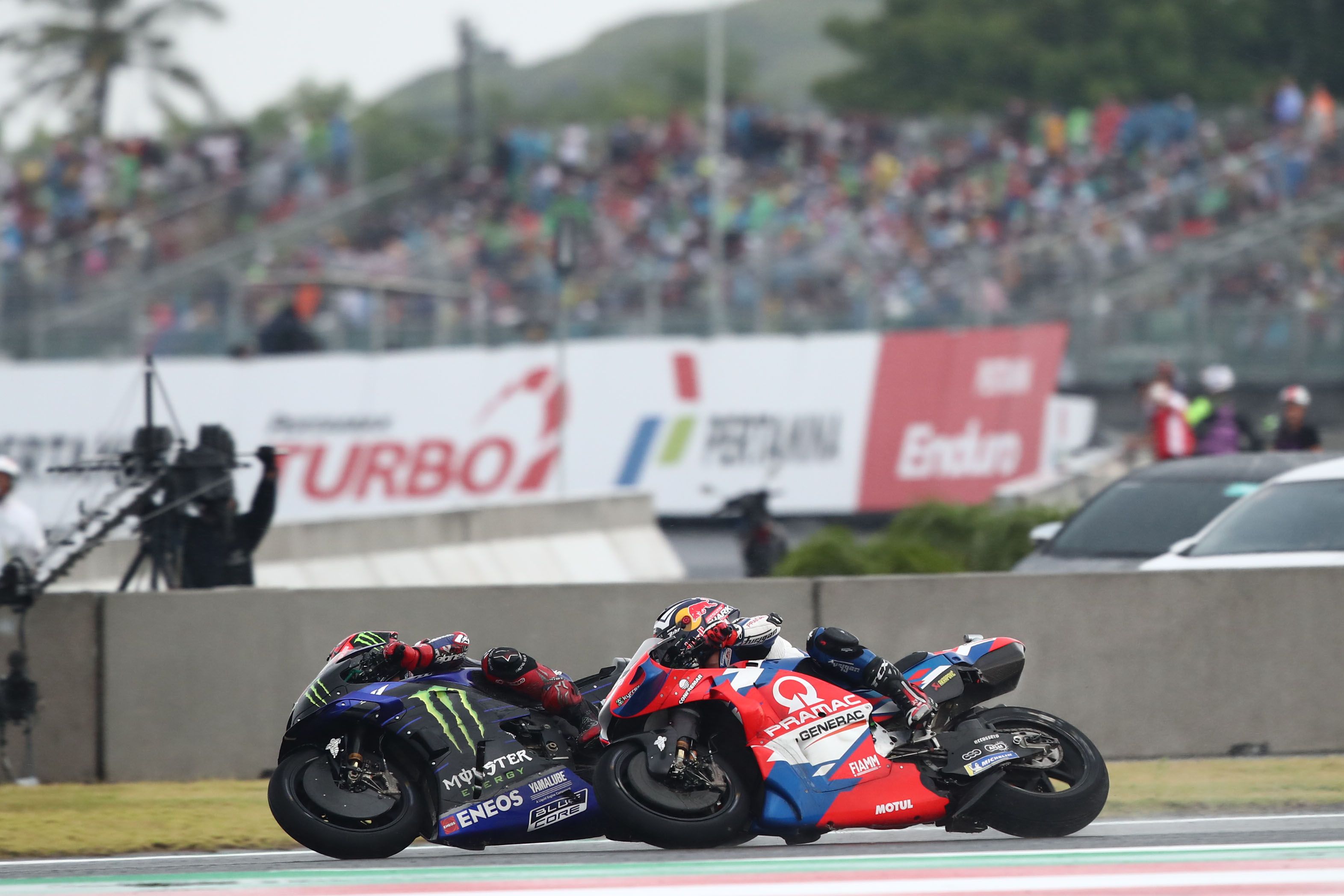 Fabio Quartararo rebasa a Johann Zarco