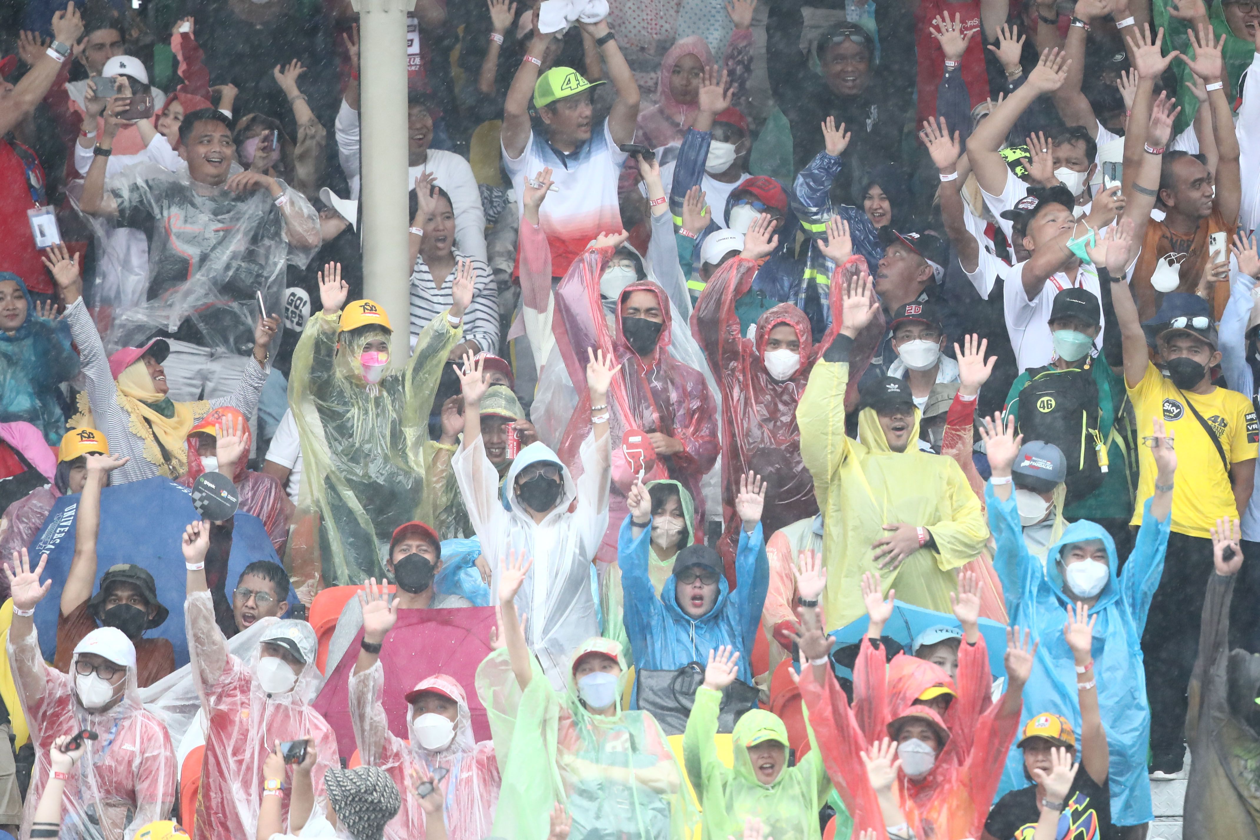 La afición indonesia de Mandalika disfrutó de lo lindo pese a la lluvia