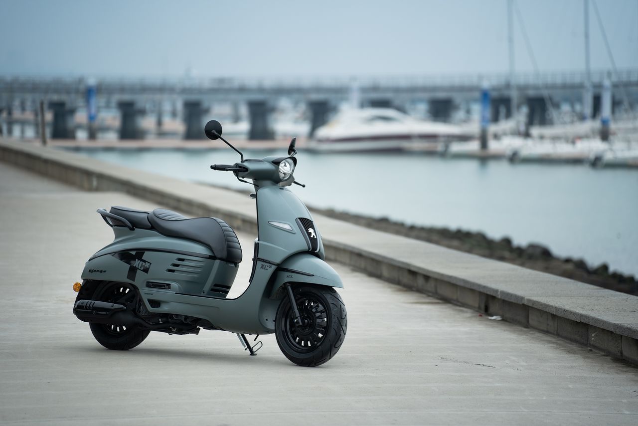 Peugeot Django Shadow1