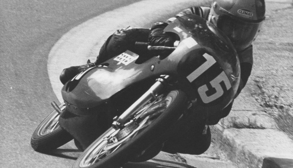 Min Grau en un Derbi de 125 cc en 1974. Fuente: Maurice Büla © FIM Min Grau en un Derbi de 125 cc en 1974. Fuente: Maurice Büla © FIM