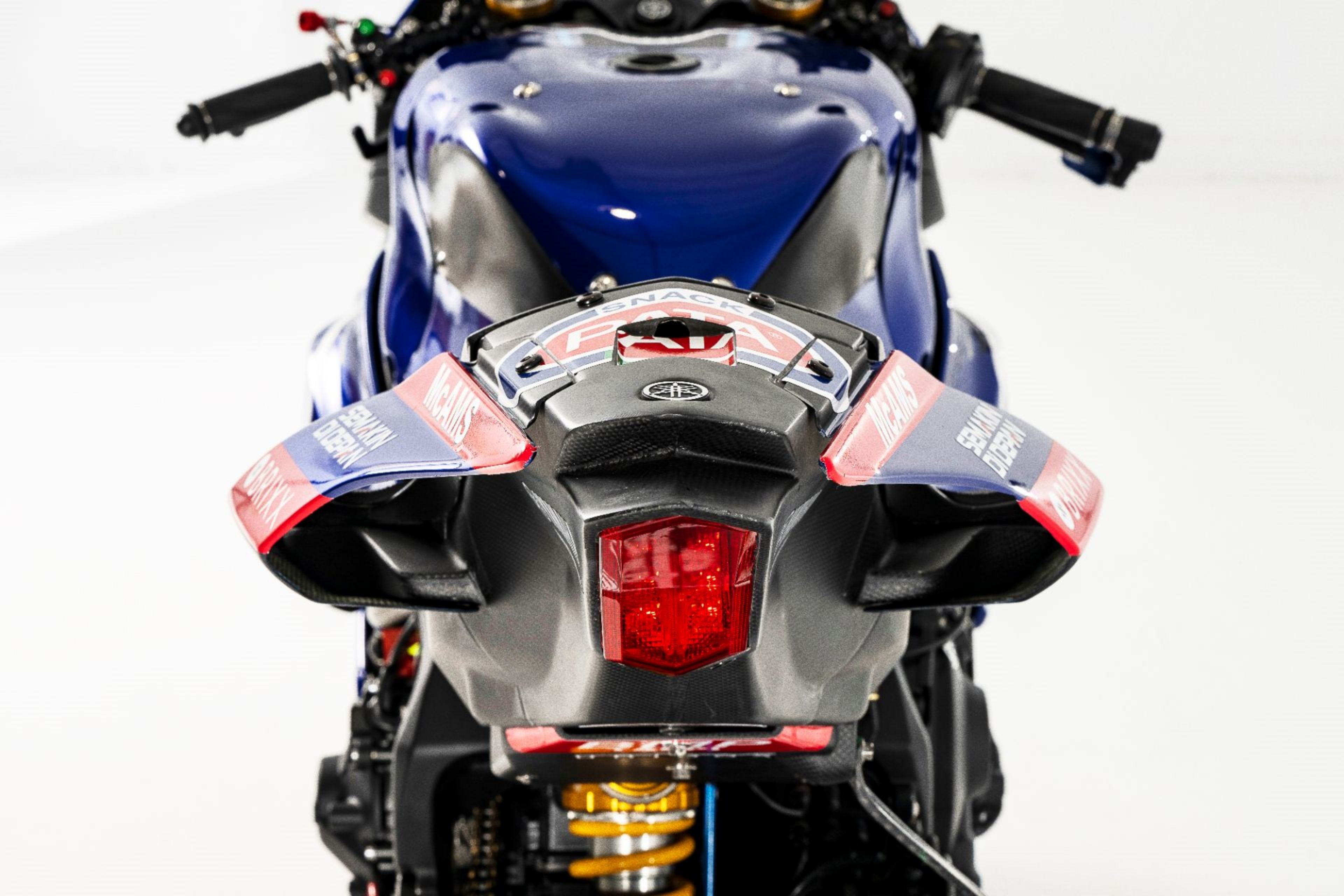 Yamaha YZF R1 Pata WSBK 2022 Toprak Razgatlioglu Andrea Locatelli 15