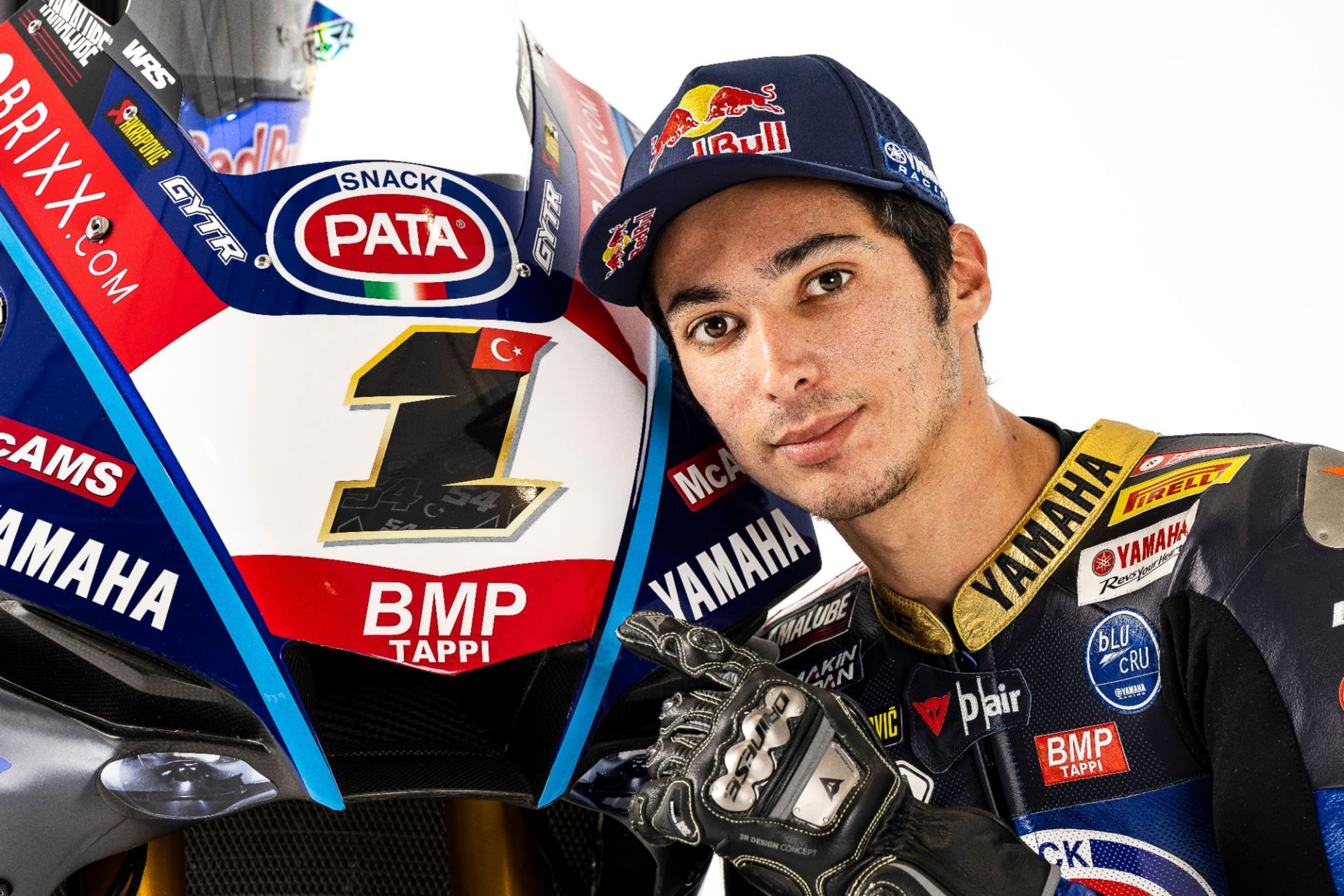 Yamaha YZF R1 Pata WSBK 2022 Toprak Razgatlioglu Andrea Locatelli 19