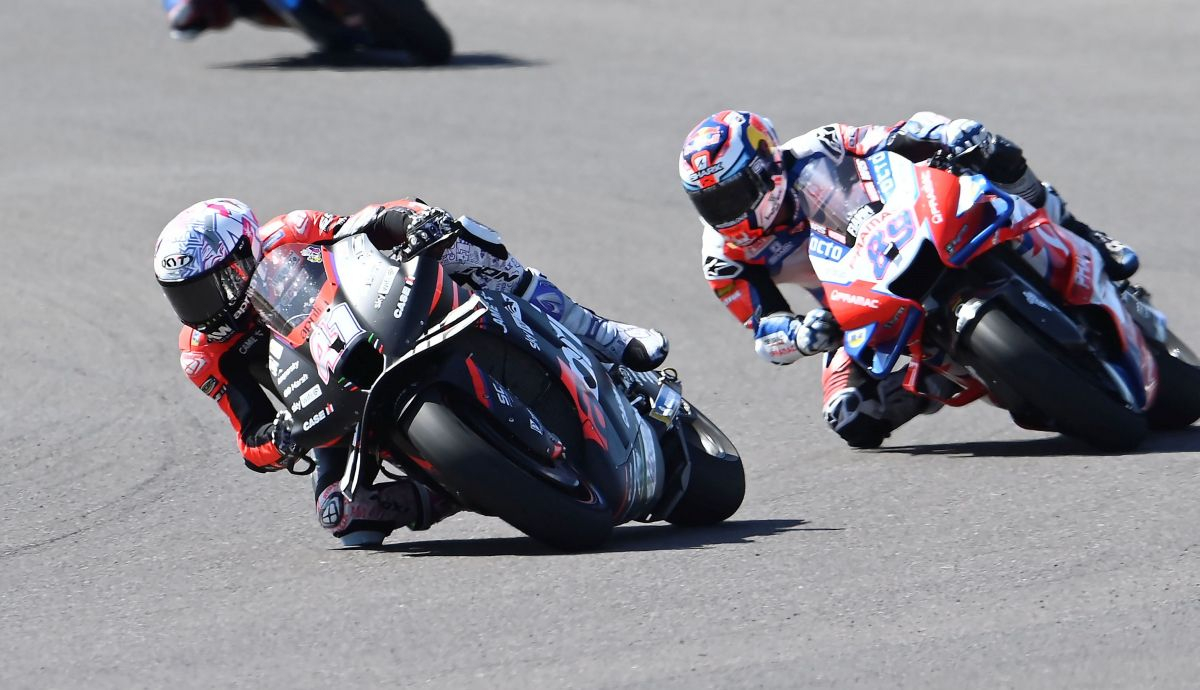 Aleix Espargaró se ha impuesto en la carrera de MotoGP Argentina 2022 ante Jorge Martín Aleix Espargaró se ha impuesto en la carrera de MotoGP Argentina 2022 ante Jorge Martín