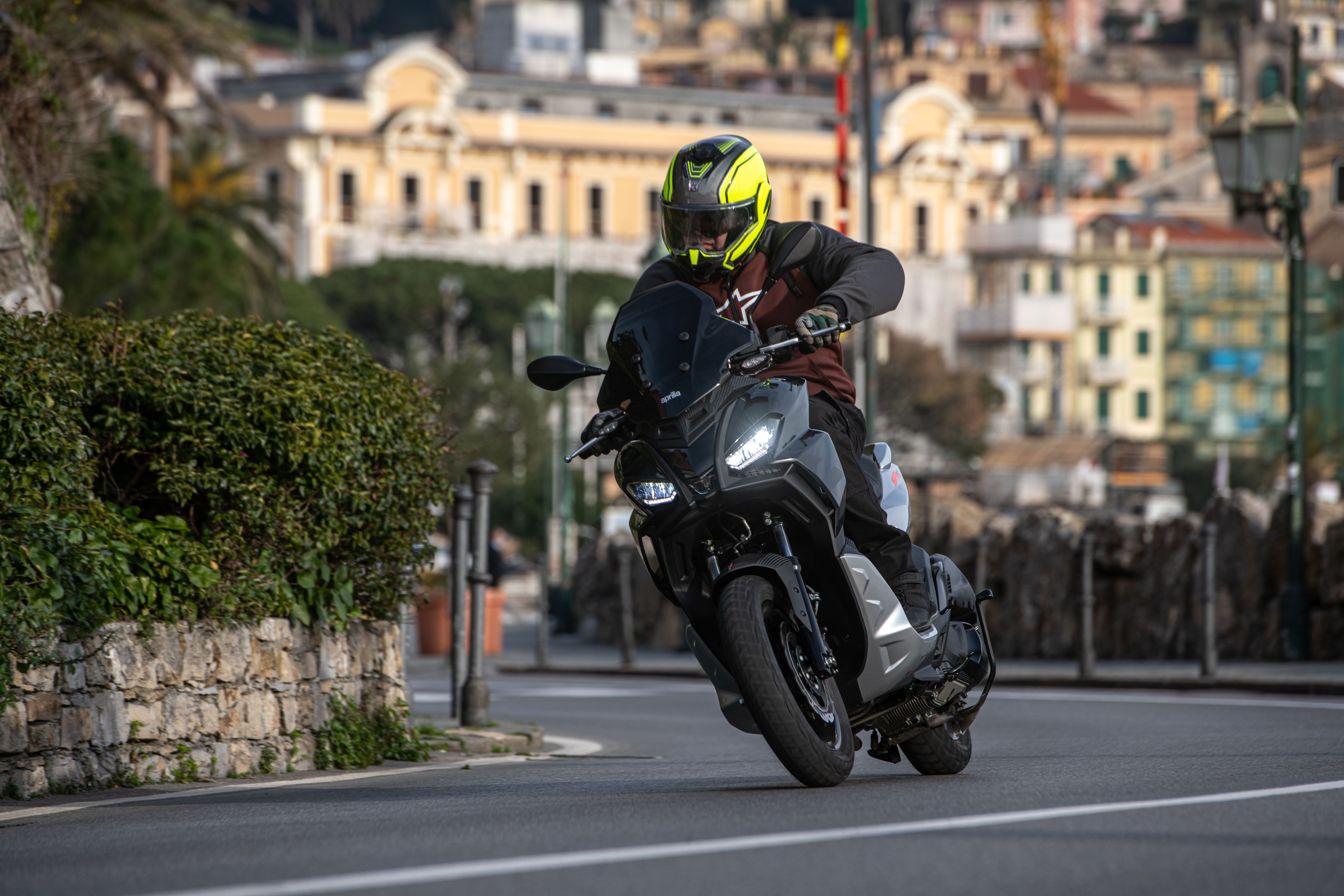 Aprilia SR GT 125/200 2022