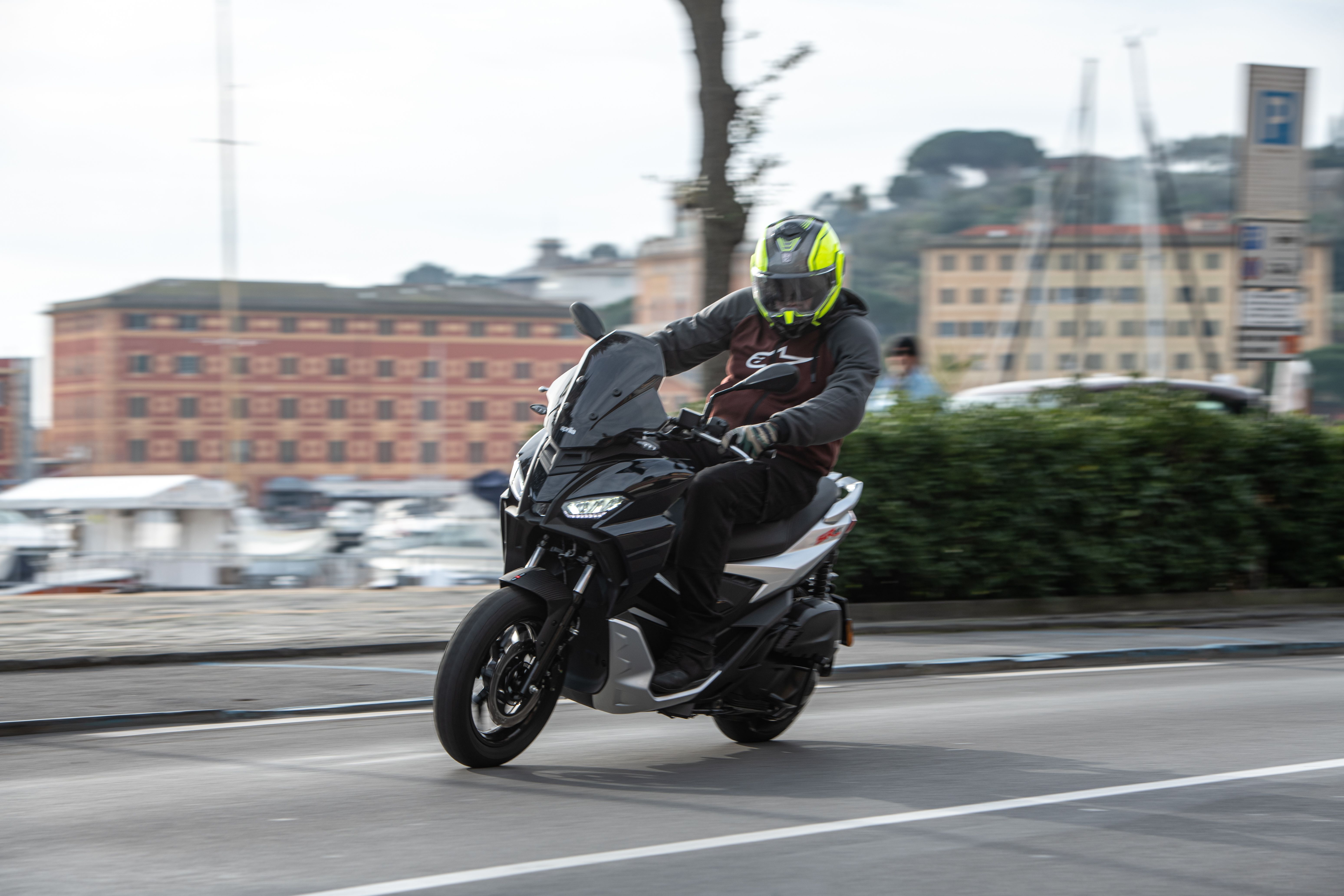 Aprilia SR GT 125/200 2022
