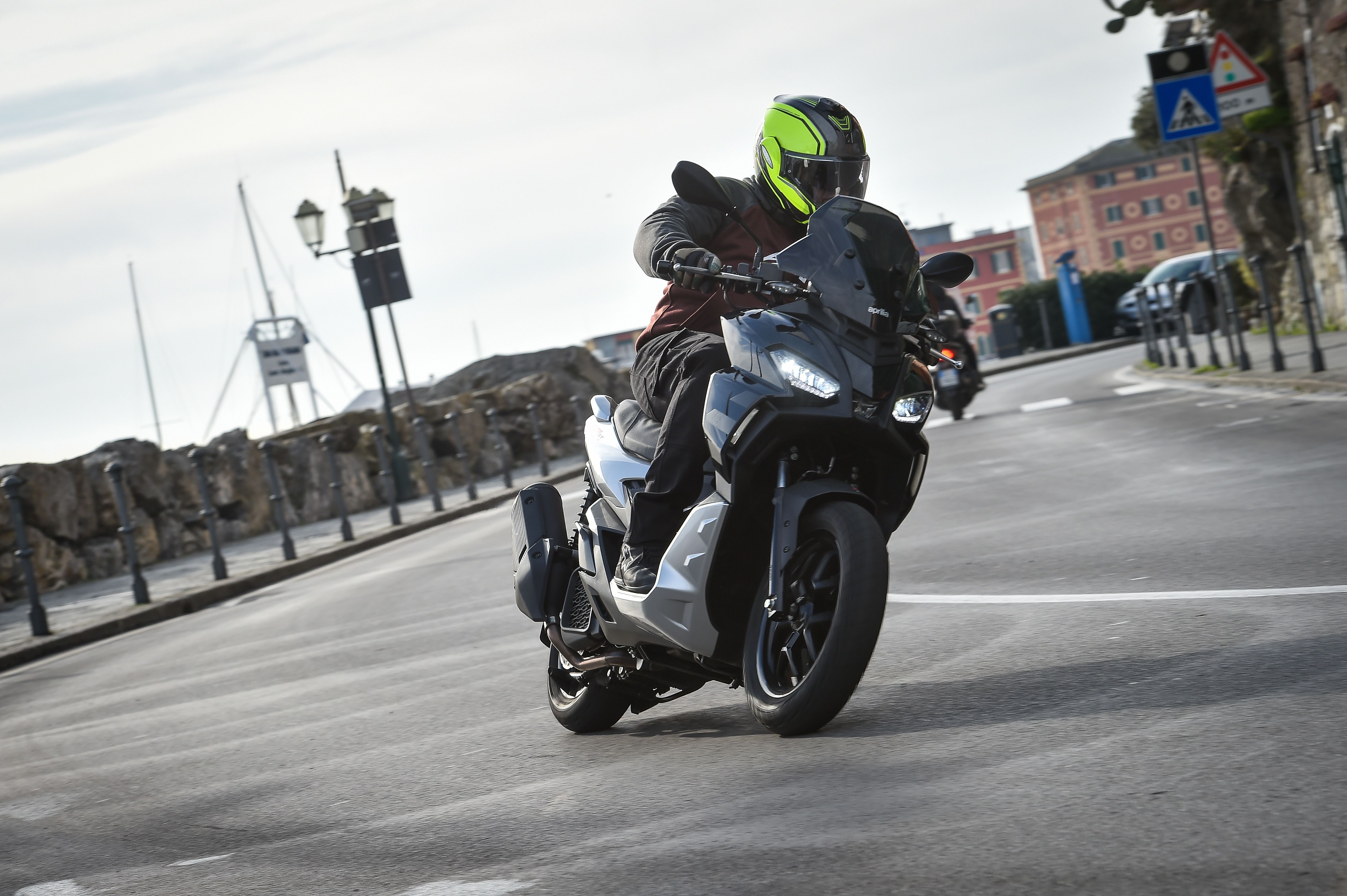 Aprilia SR GT 125/200 2022