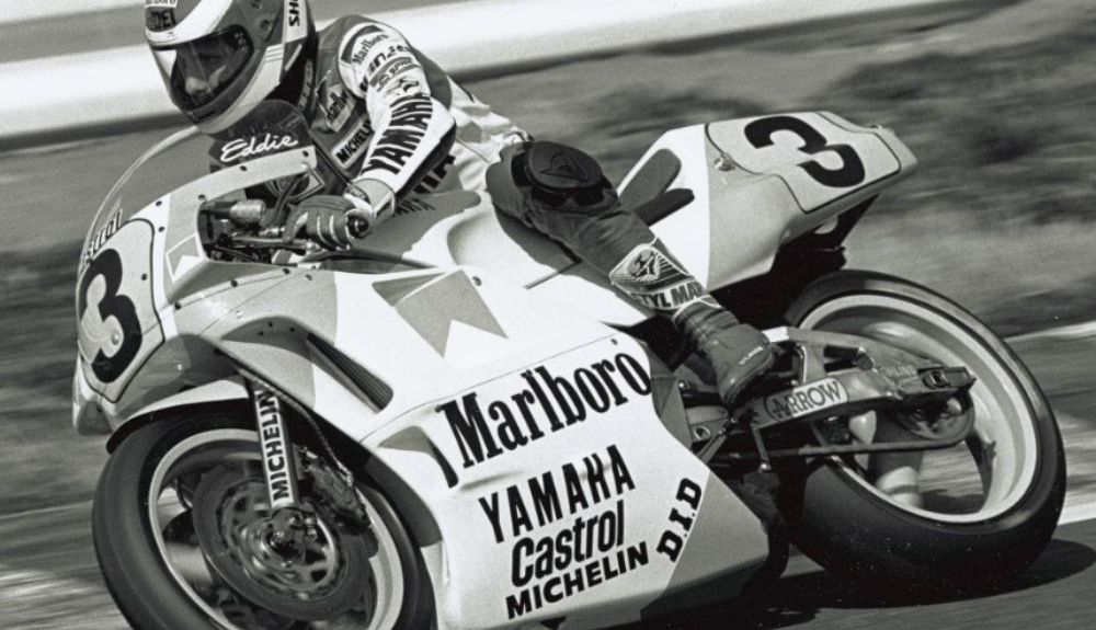 Eddie Lawson con su moto Yamaha  / Credit: Maurice Büla © FIM