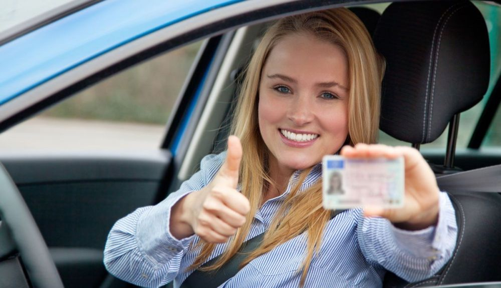 Te explicamos las formas que tienes para poder recuperar los puntos en tu carné de conducir. Foto iStock. Te explicamos las formas que tienes para poder recuperar los puntos en tu carné de conducir. Foto iStock.