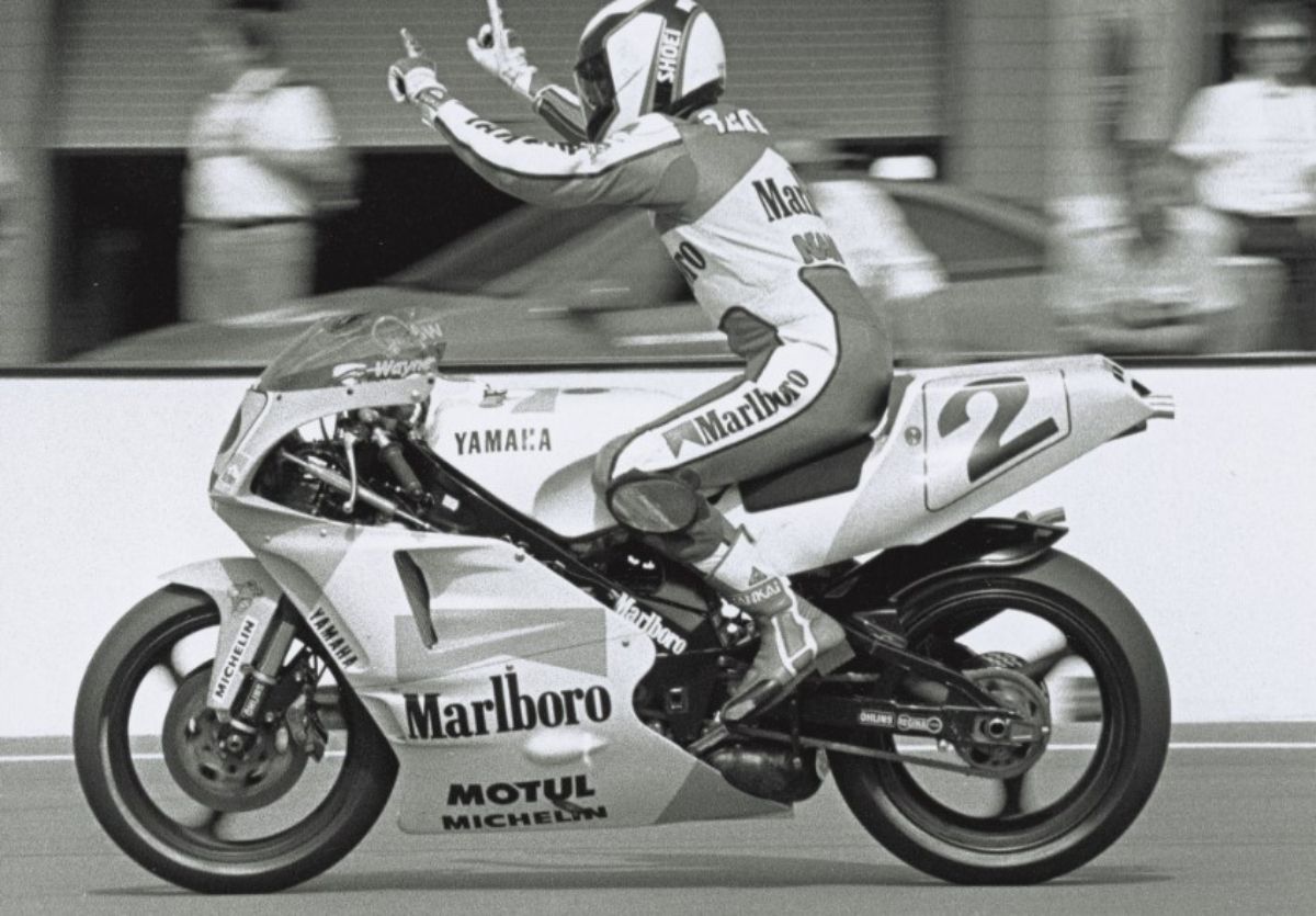 Wayne Rainey sobre su moto Yamaha / Credit: Maurice Büla © FIM