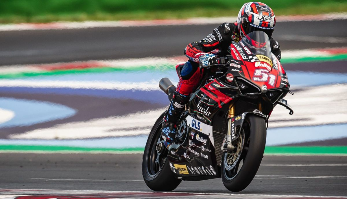 Michele Pirro se hizo con el triunfo en la segunda carrera Michele Pirro se hizo con el triunfo en la segunda carrera