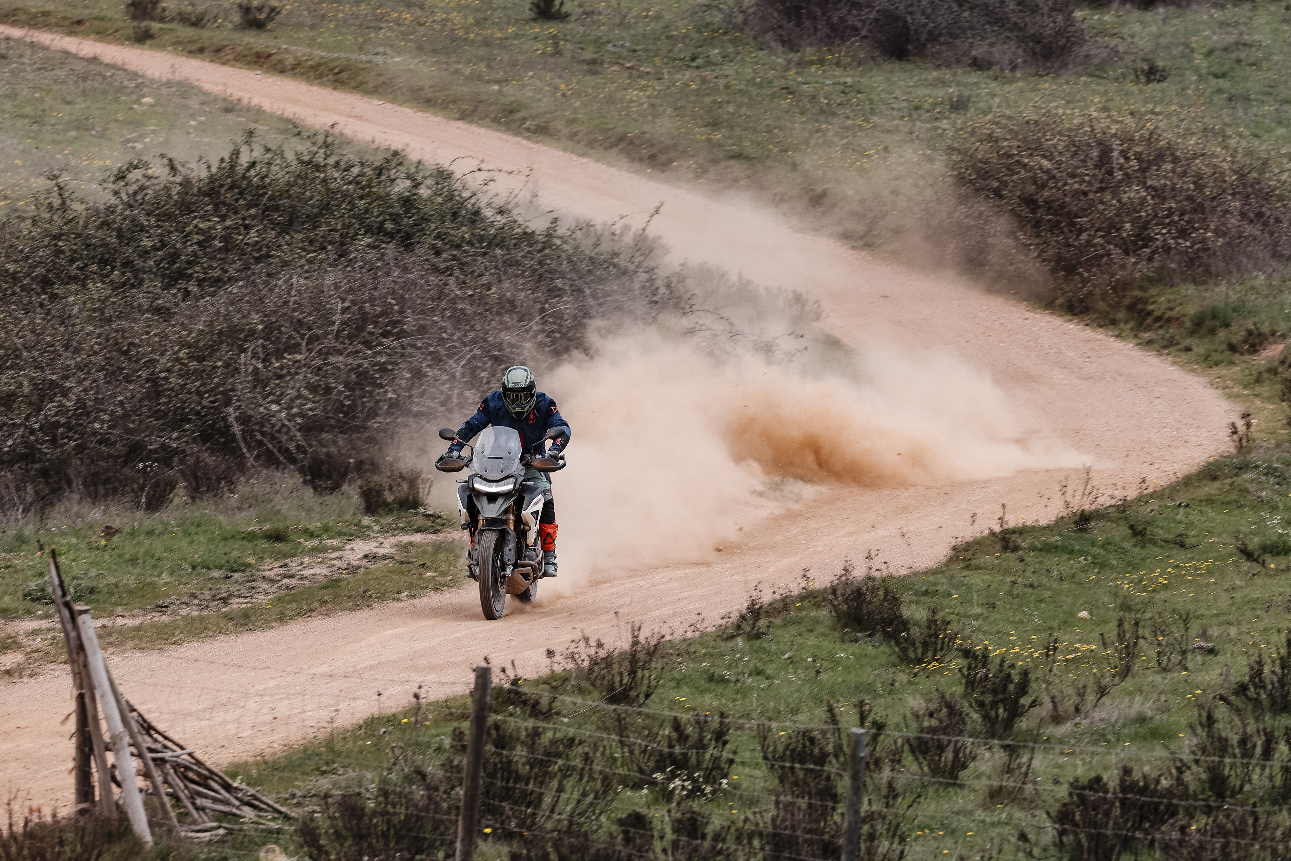  Triumph Tiger 1200 Rally Pro / Explorer 2022