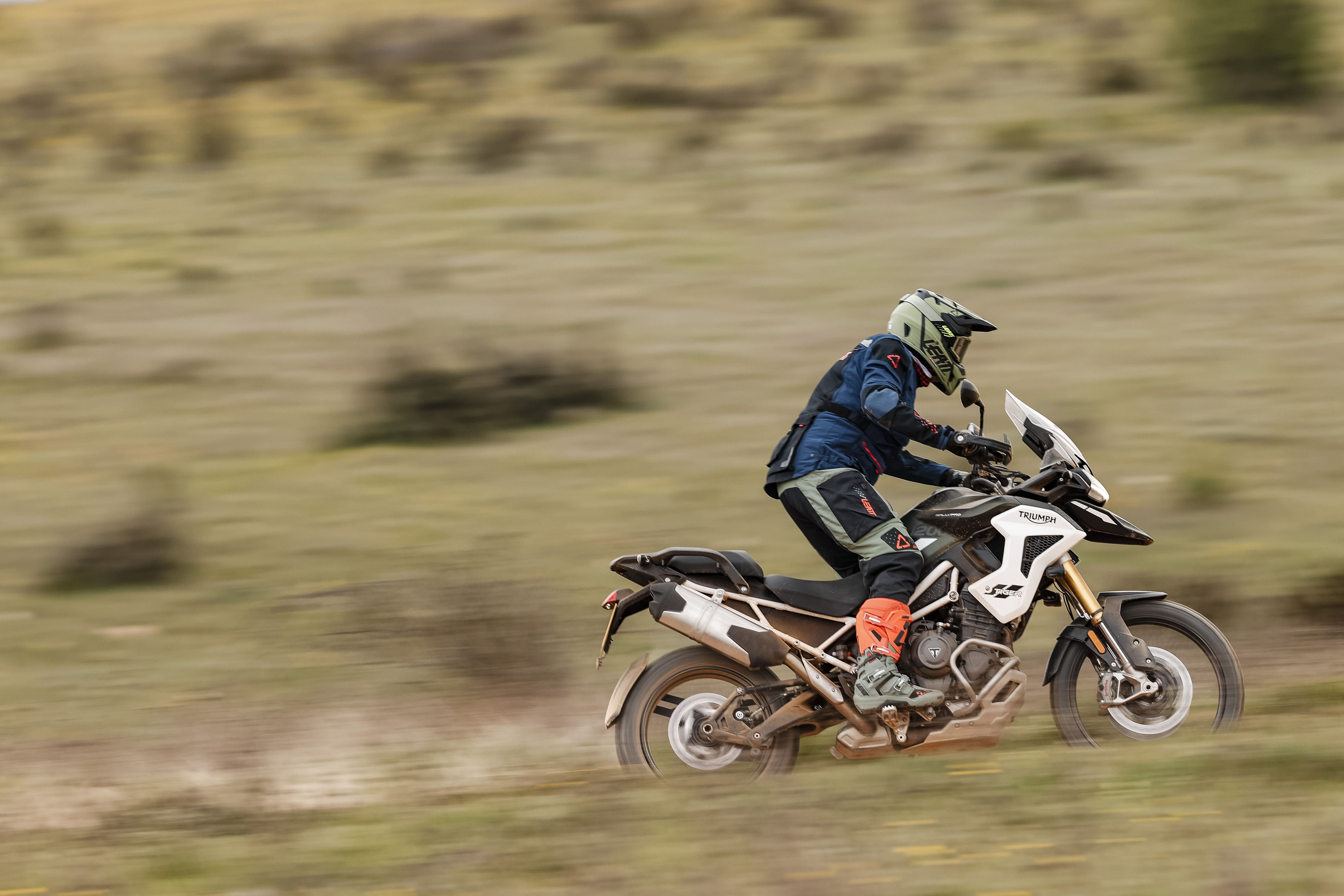 Triumph Tiger 1200 Rally Pro / Explorer 2022