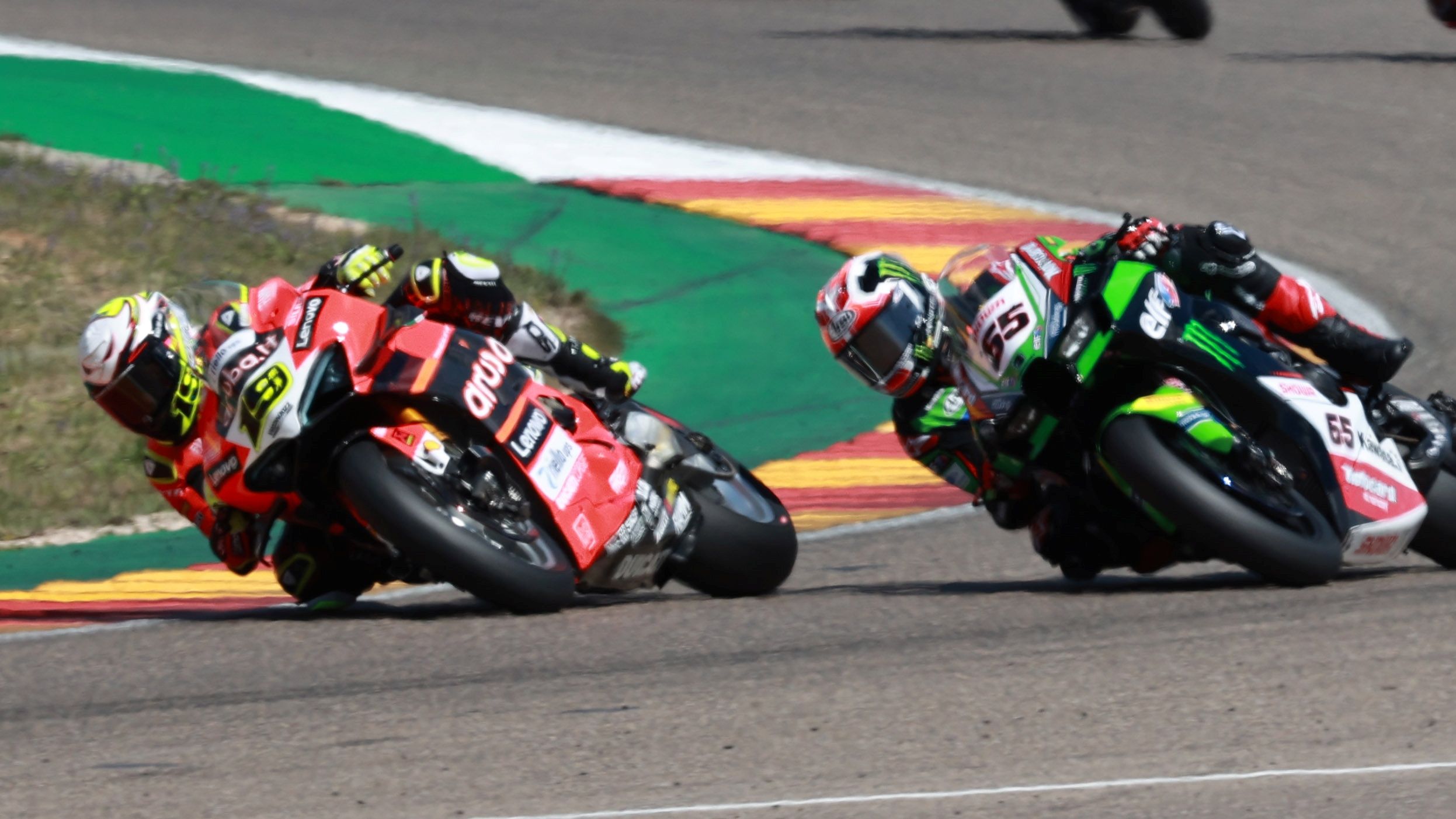 Álvaro Bautista lidera la clasificación de Superbike tras Aragón ante Jonathan Rea