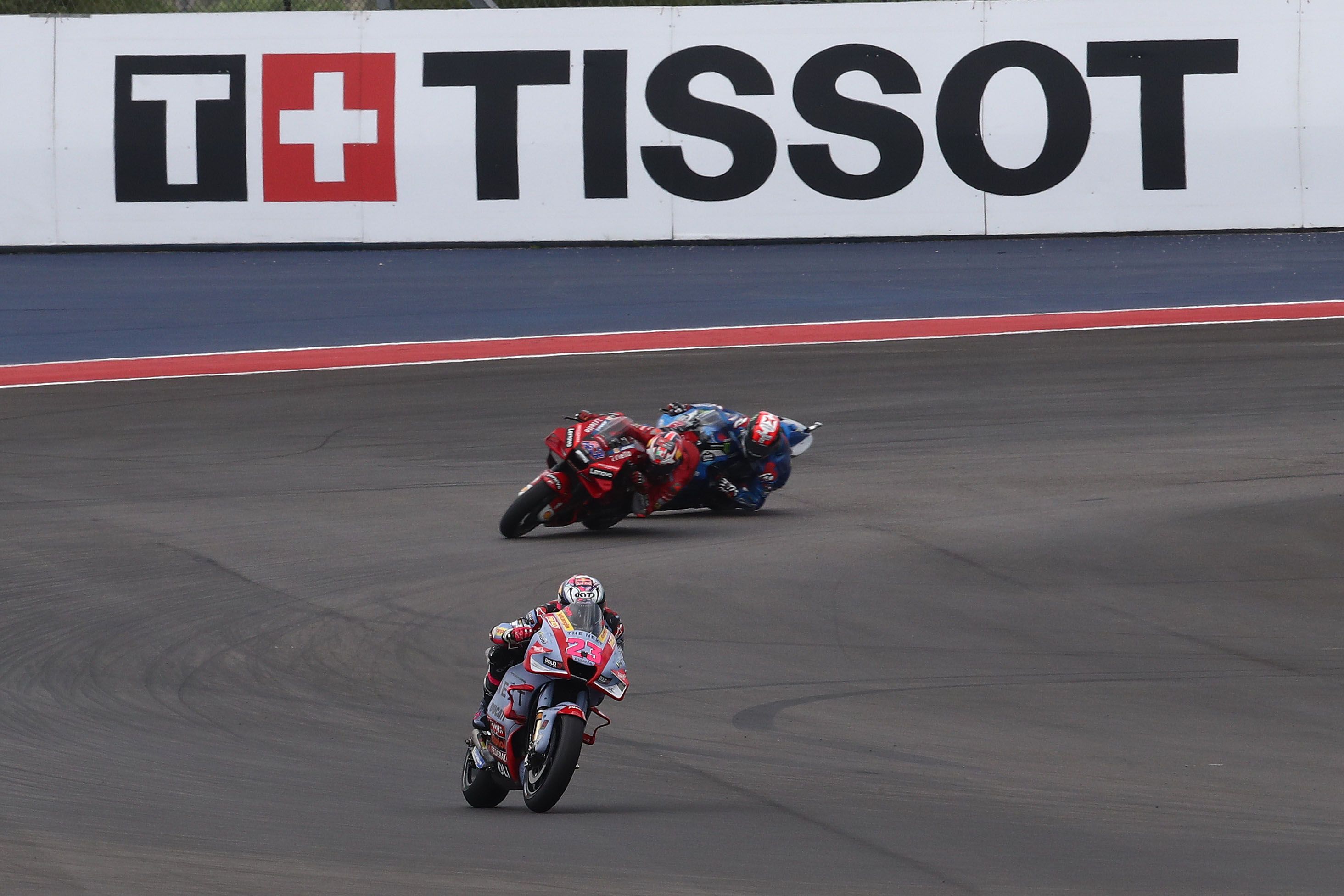 Enea Bastianini se escapa y Álex Rins atrapa a Jack Miller, MotoGP Américas 2022