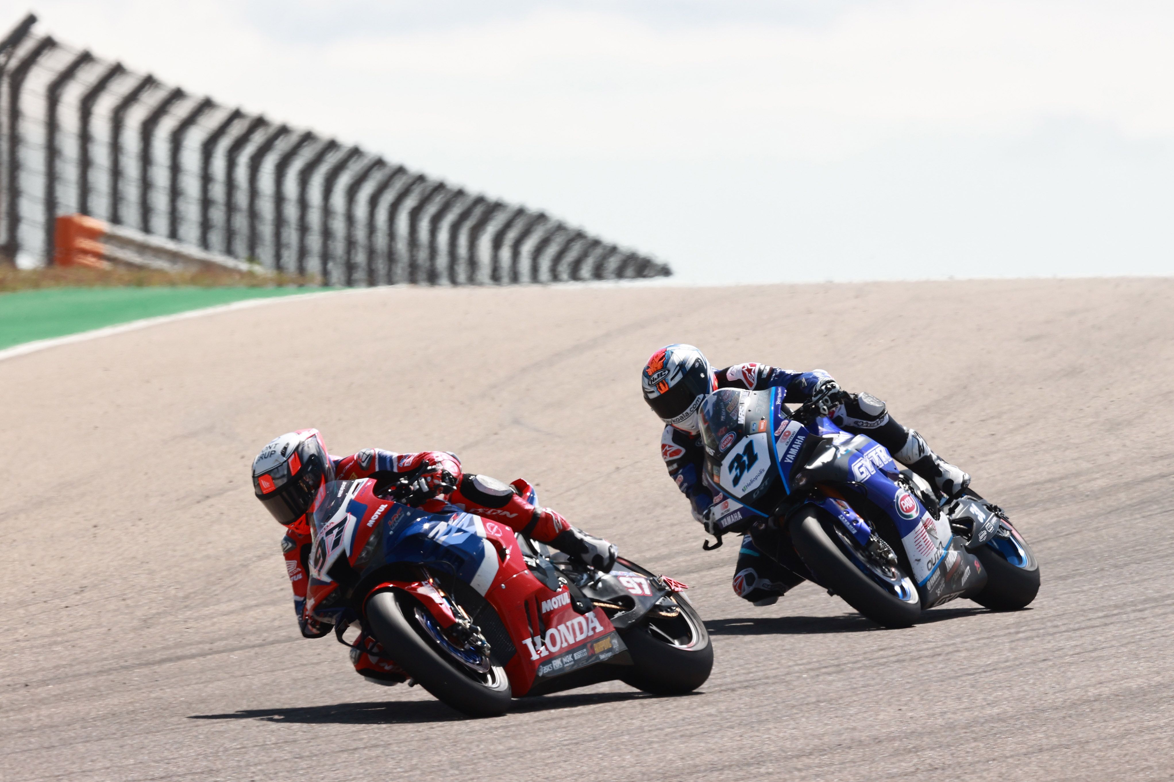 Xavi Vierge y Garrett Gerloff, WSBK Aragón 2022