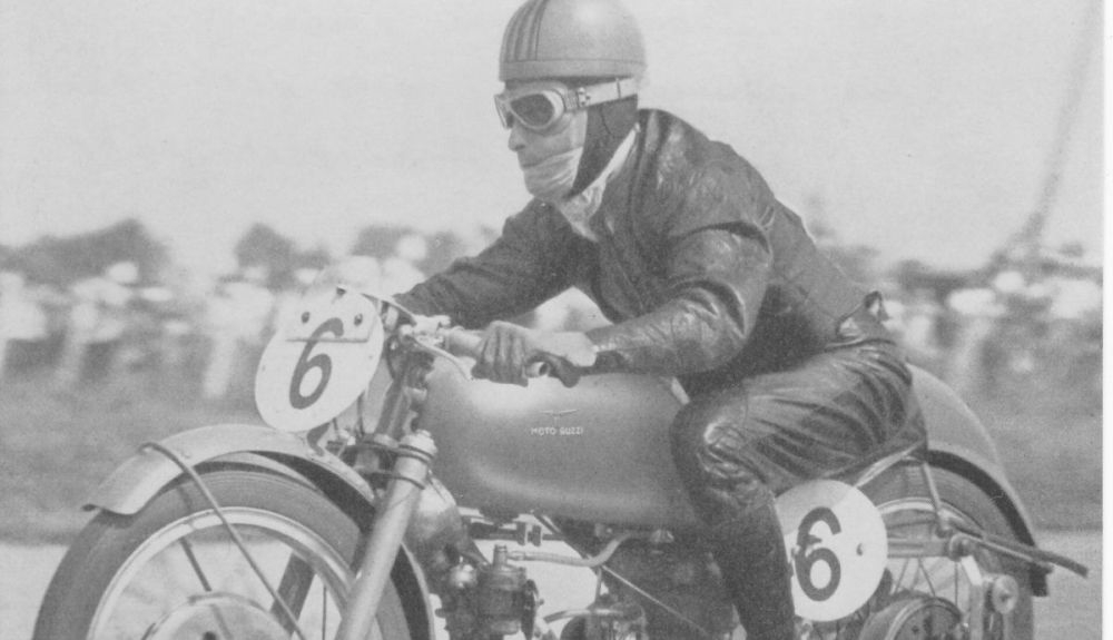 Bruno Ruffo en la Moto Guzzi 250 cc de 1951. Fuente: Maurice Büla Collection © FIM Bruno Ruffo en la Moto Guzzi 250 cc de 1951. Fuente: Maurice Büla Collection © FIM