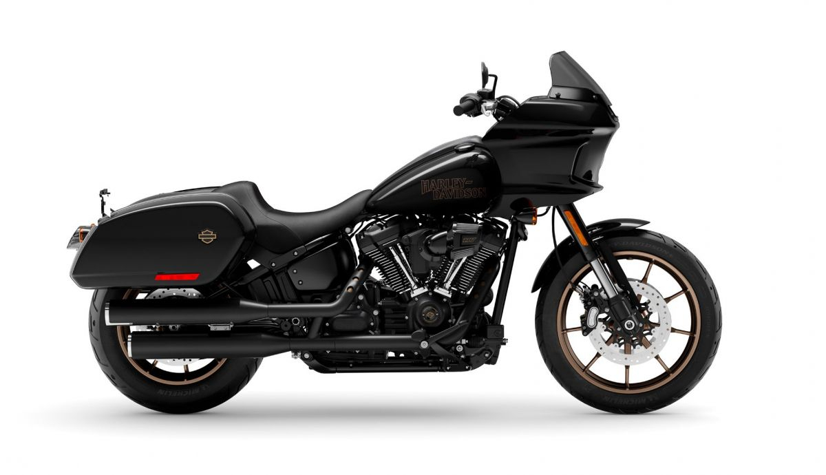 Harley Davidson Low Rider ST Estudio (1) Harley Davidson Low Rider ST Estudio (1)