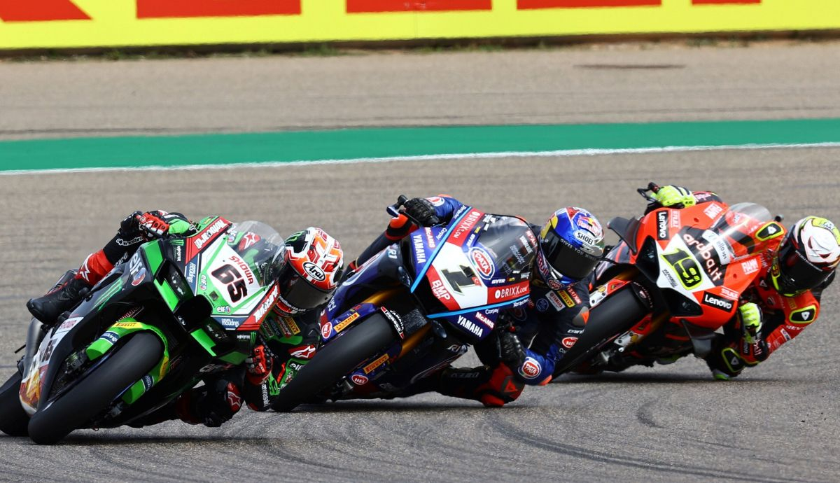 Jonathan Rea, Toprak Razgatlioglu y Álvaro Bautista Jonathan Rea, Toprak Razgatlioglu y Álvaro Bautista
