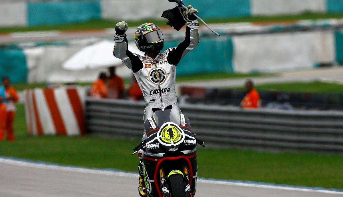 Toni Elías tras proclamarse campeón del mundo de Moto2 en 2010