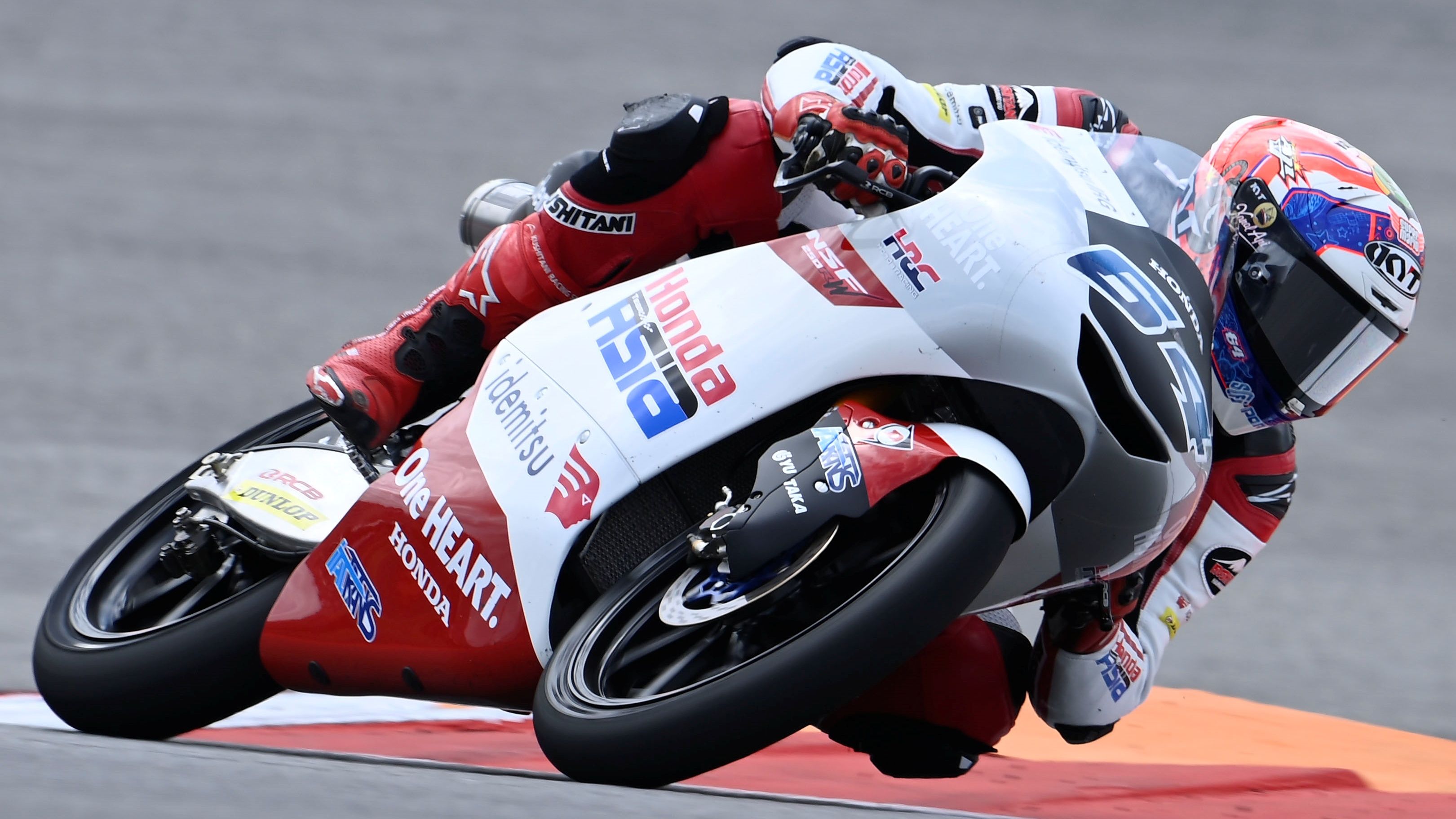 Mario Aji ha liderado el primer día en Portimao