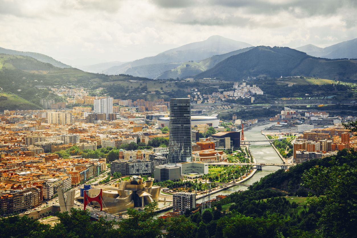 La capital vizcaína acogió durante años el Gran Premio de Bilbao. Fuente: iStock/MarioGuti