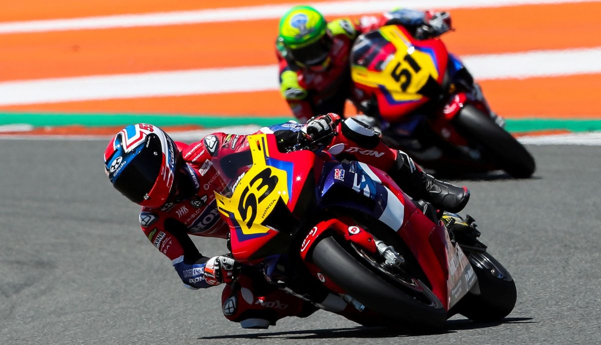 Tito Rabat mantiene a raya a Eric Granado en Valencia Tito Rabat mantiene a raya a Eric Granado en Valencia