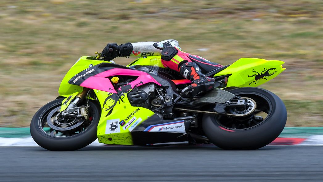 Moto en el Alpe Adria International Motorcycle Championship. Fuente: www.alpeadriamotorcycleunion.com