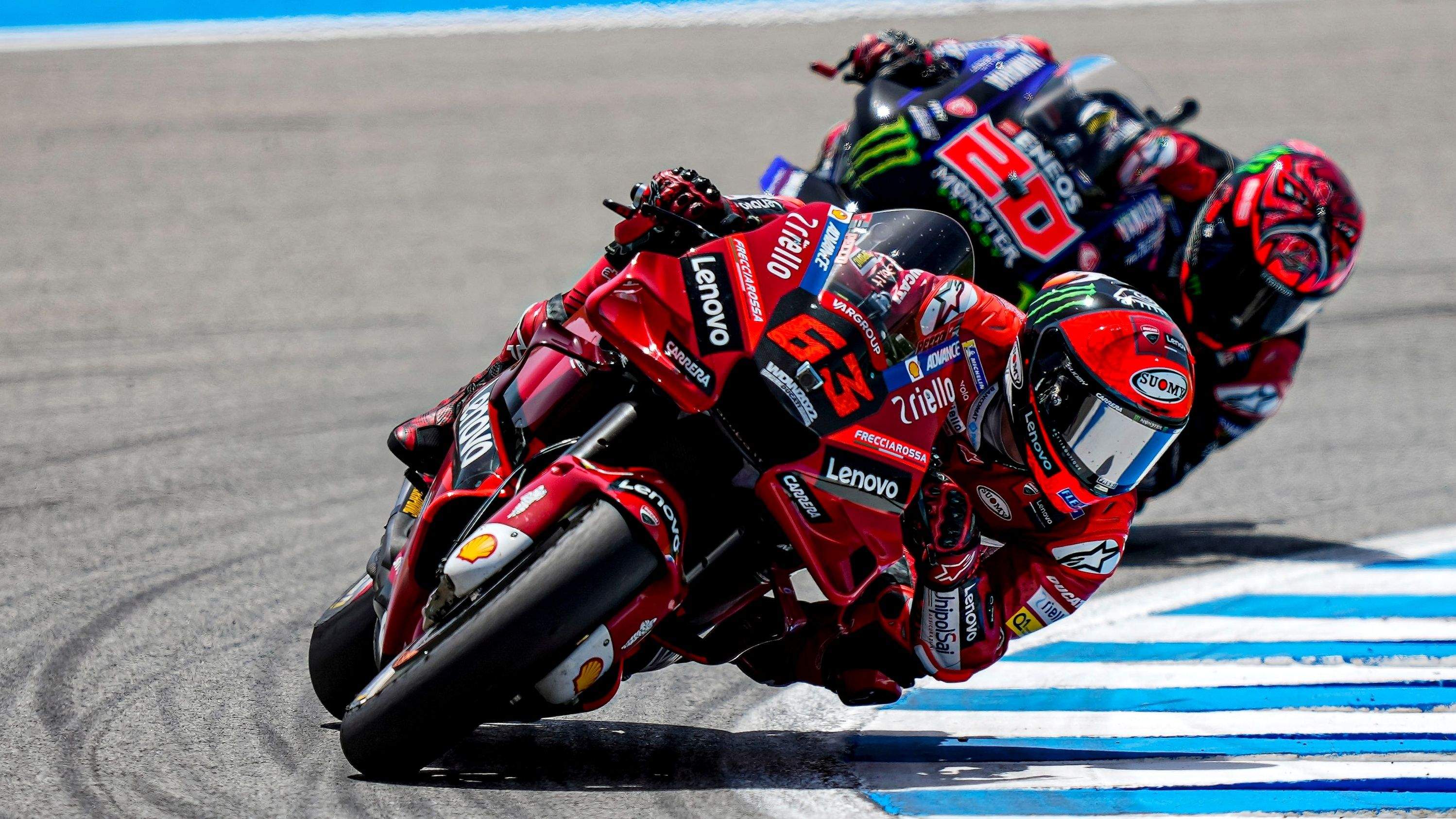 Pecco Bagnaia contiene a Fabio Quartararo para ganar en Jerez