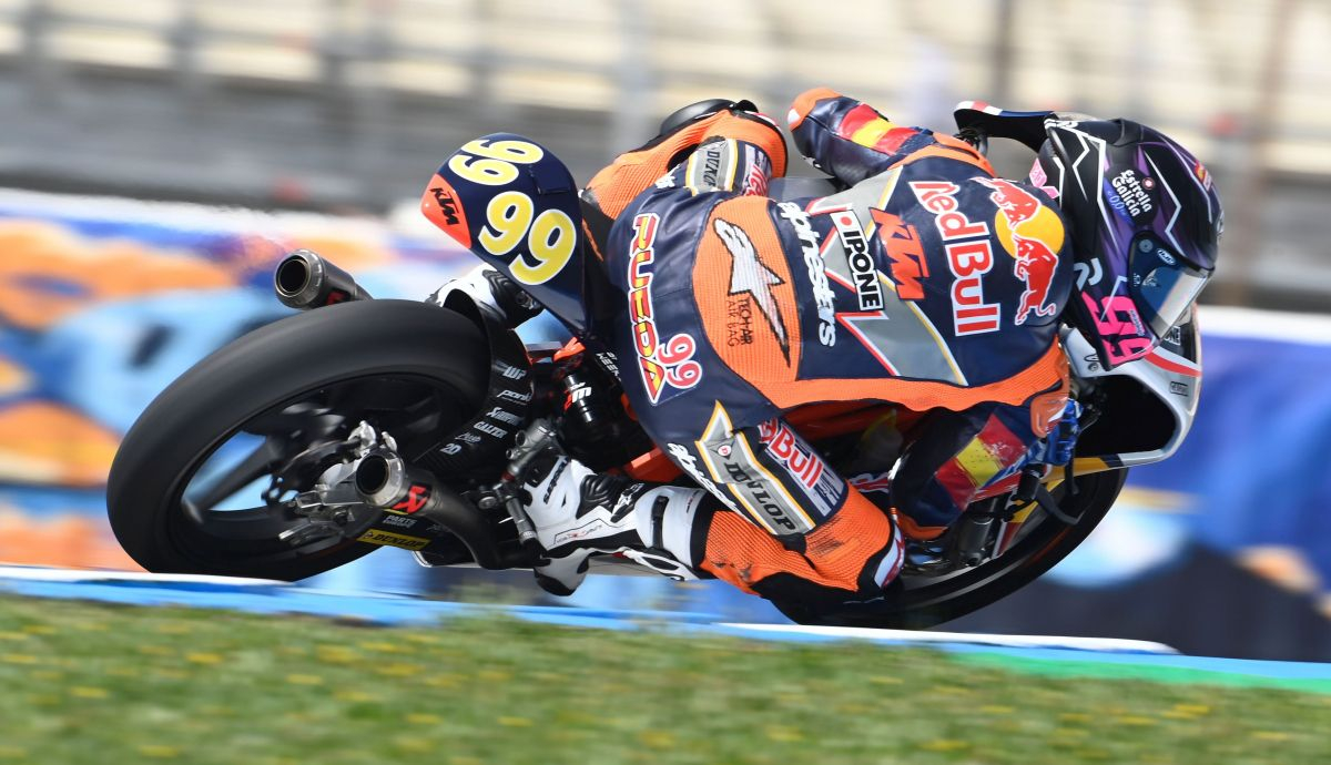 José Antonio Rueda es más líder de la MotoGP Rookies Cup tras ser primero y tercero en Jerez José Antonio Rueda es más líder de la MotoGP Rookies Cup tras ser primero y tercero en Jerez