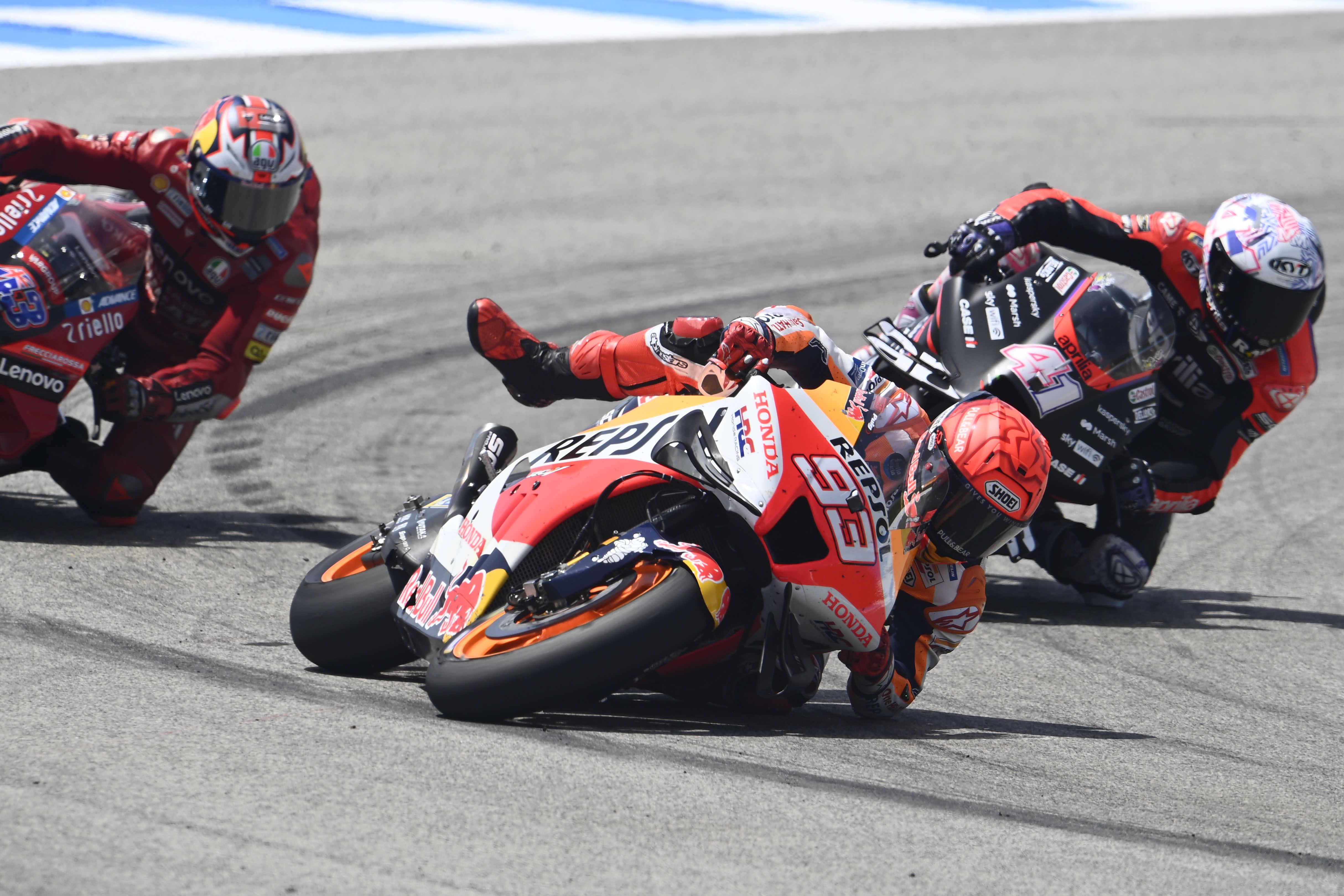 Salvada de Marc Márquez en Jerez 2022, foto 3