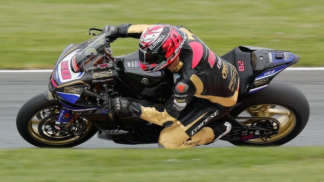Bradley Ray se escapó en la segunda carrera para firmar el doblete