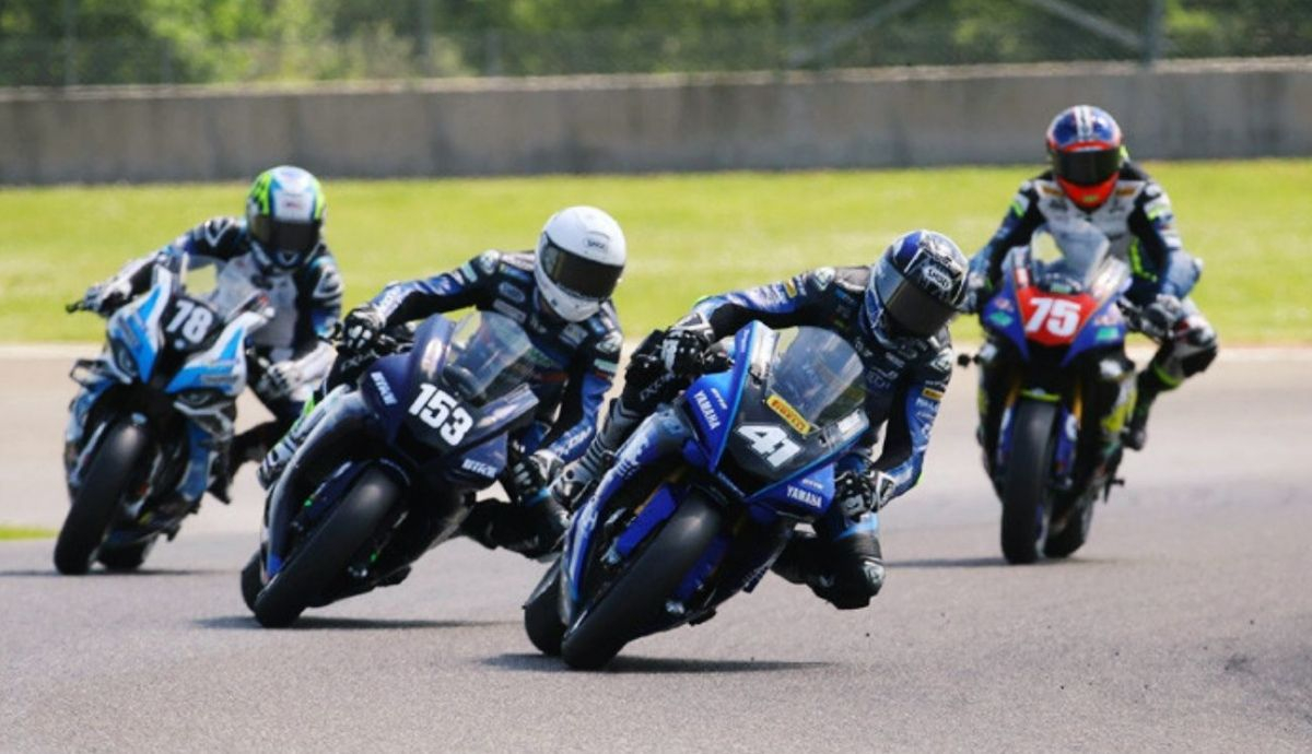 Mathieu Gines comanda ante Valentin Debise, Kenny Foray y Martin Renaudin Mathieu Gines comanda ante Valentin Debise, Kenny Foray y Martin Renaudin