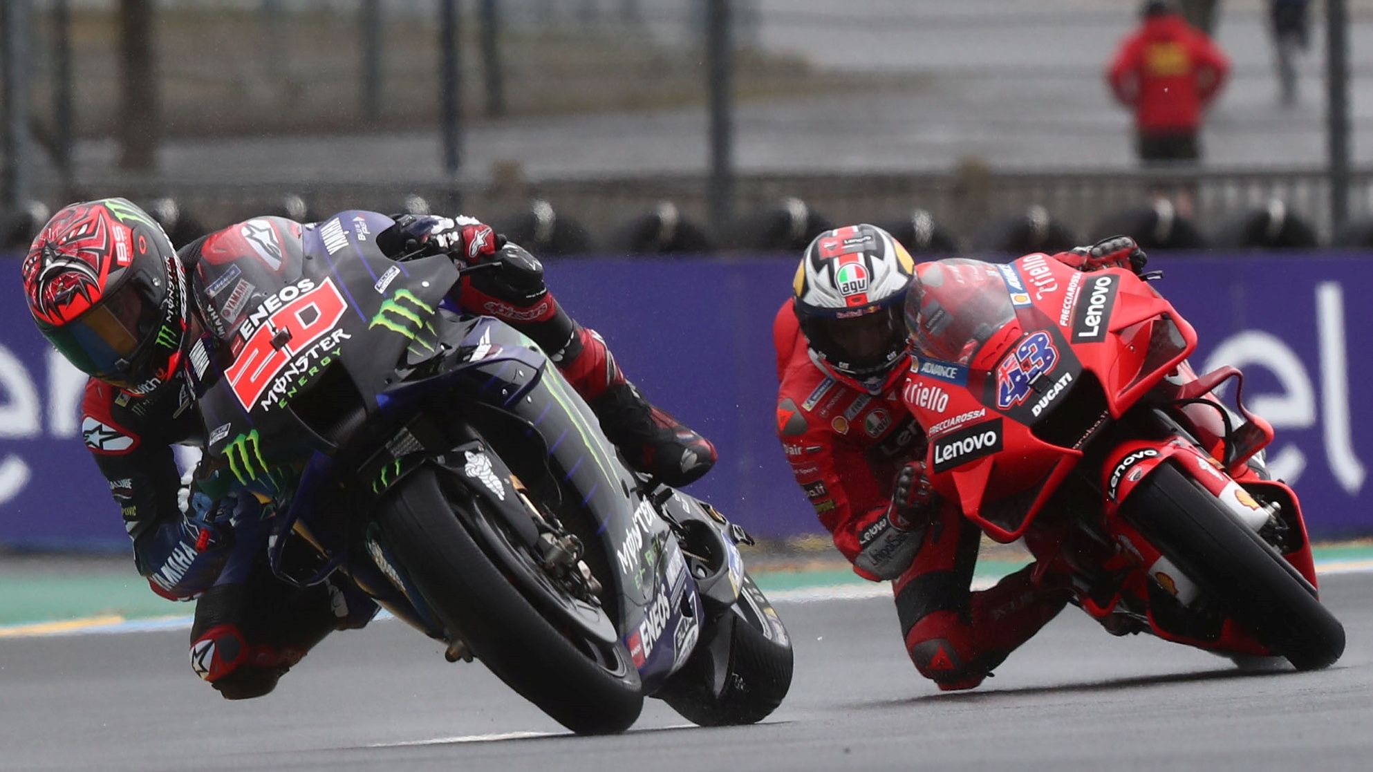 Fabio Quartararo, líder de MotoGP 2022, seguido por el ganador del año pasado en Le Mans, Jack Miller