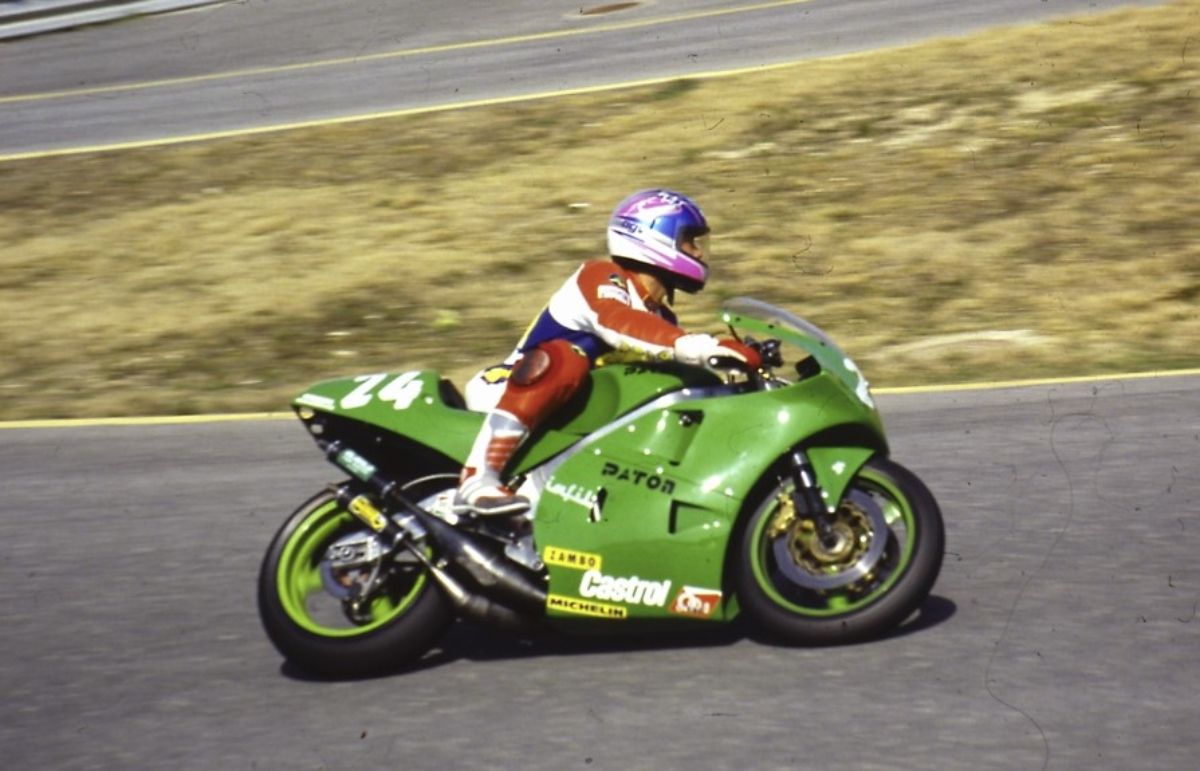 Lucio Pedercini en una carrera en sus años de piloto / Credit: Maurice Büla © FIM