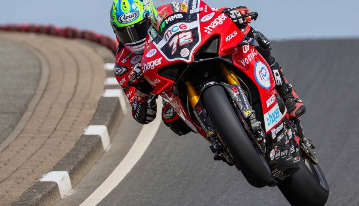 Josh Brookes cerró la NW200 2022 con un podio en Superbike