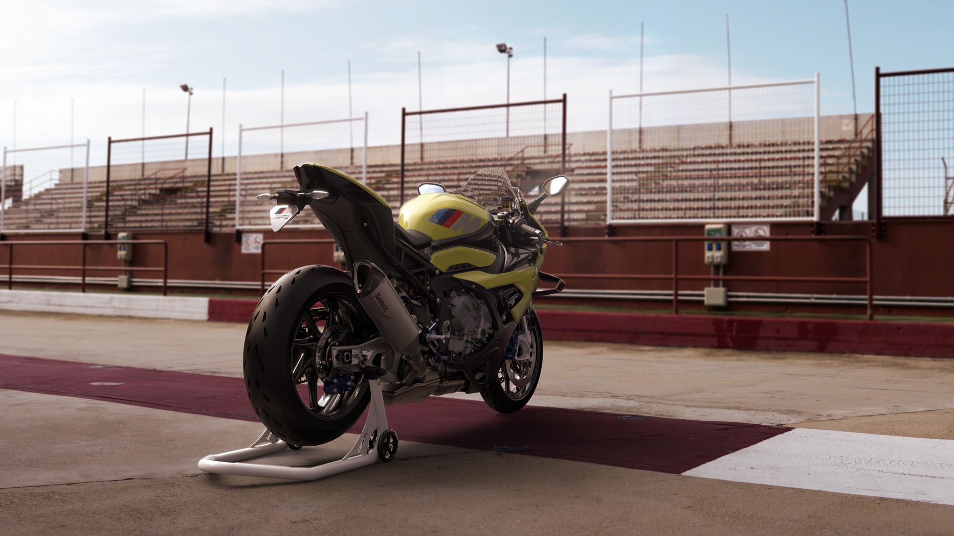 BMW M 1000 RR 50 Aniversario M (1)