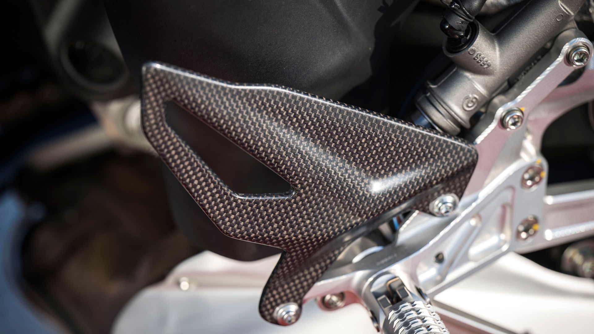 Ducati Streetfighter V4 SP 2022 Detalles (7)