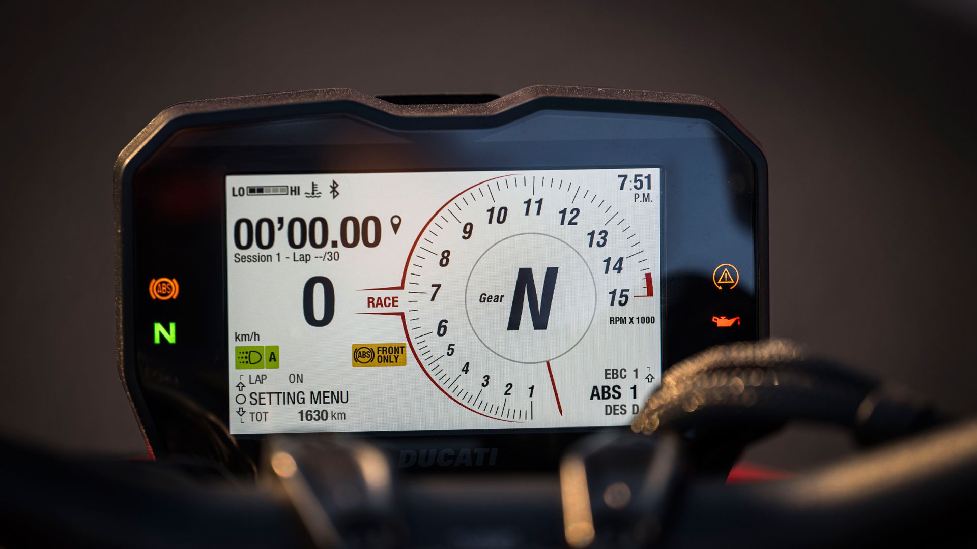 Ducati Streetfighter V4 SP 2022 Detalles (19)