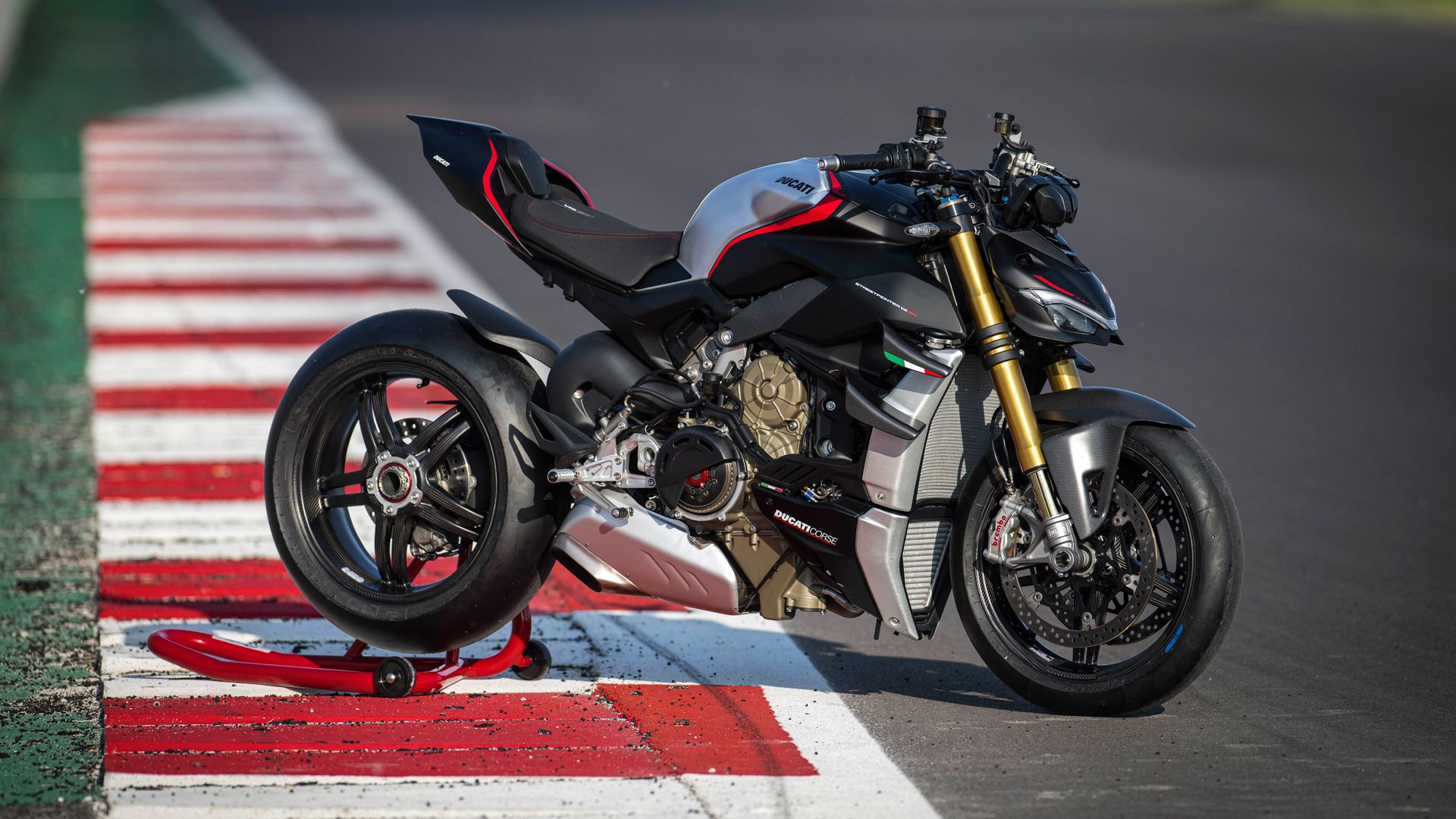 Ducati Streetfighter V4 SP 2022 Estatica (1)
