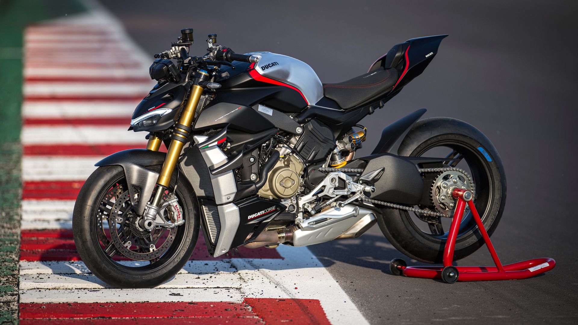 Ducati Streetfighter V4 SP 2022 Estatica (2)