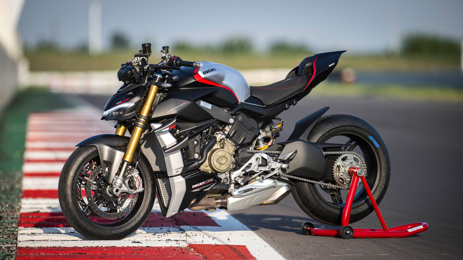 Ducati Streetfighter V4 SP 2022 Estatica (3)