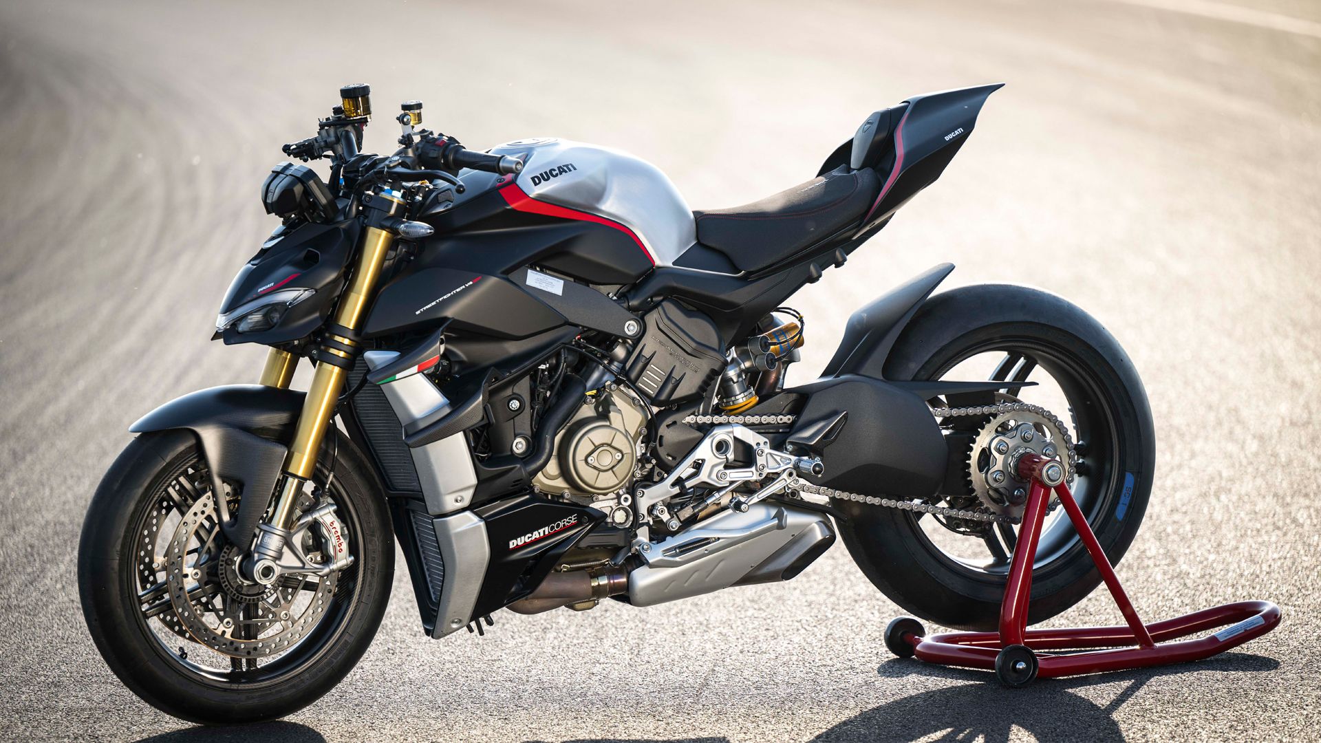 Ducati Streetfighter V4 SP 2022 Estatica (5)