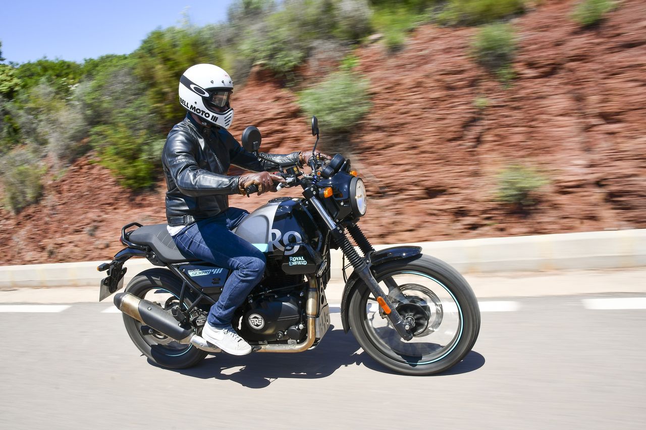 Royal Enfield Scram 411 3