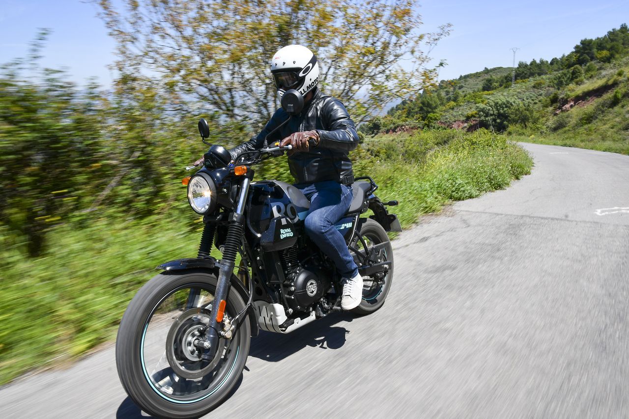 Royal Enfield Scram 411 6
